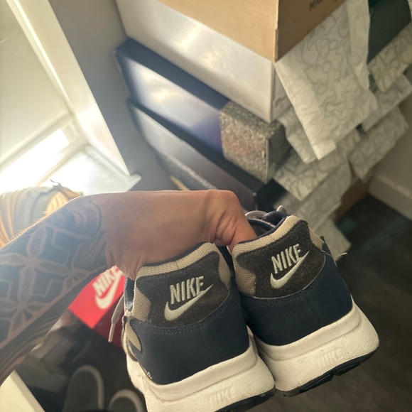 Nike Atsuma - Picture 4 of 5